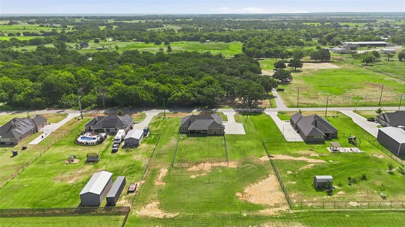 1212 County Road 4797, Springtown TX 76082 - Photo 39