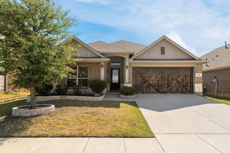 1204 Lake Falls Terrace, Lewisville TX 75010