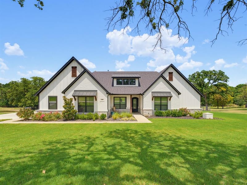 209 Rio Rancho Drive, Decatur TX 76234