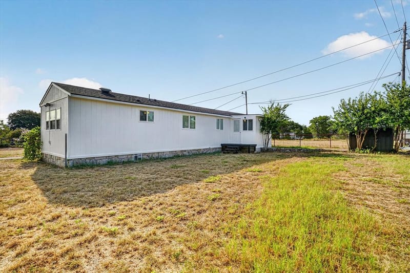 3205 Oak Hill Drive, Granbury TX 76048 - Photo 23