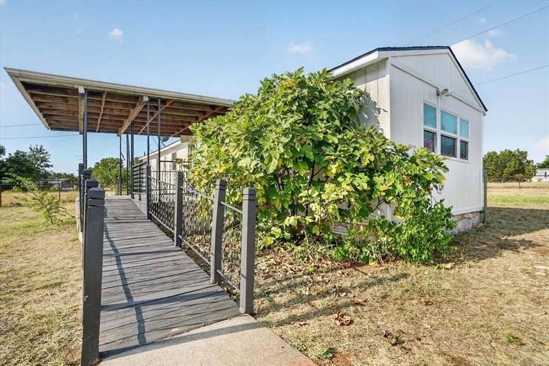 3205 Oak Hill Drive, Granbury TX 76048 - Photo 27