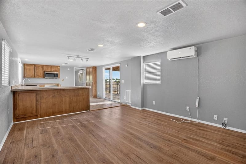 3205 Oak Hill Drive, Granbury TX 76048 - Photo 3