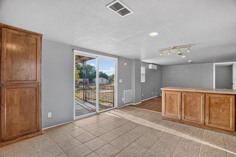 3205 Oak Hill Drive, Granbury TX 76048 - Photo 5