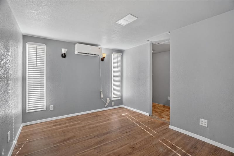 3205 Oak Hill Drive, Granbury TX 76048 - Photo 18