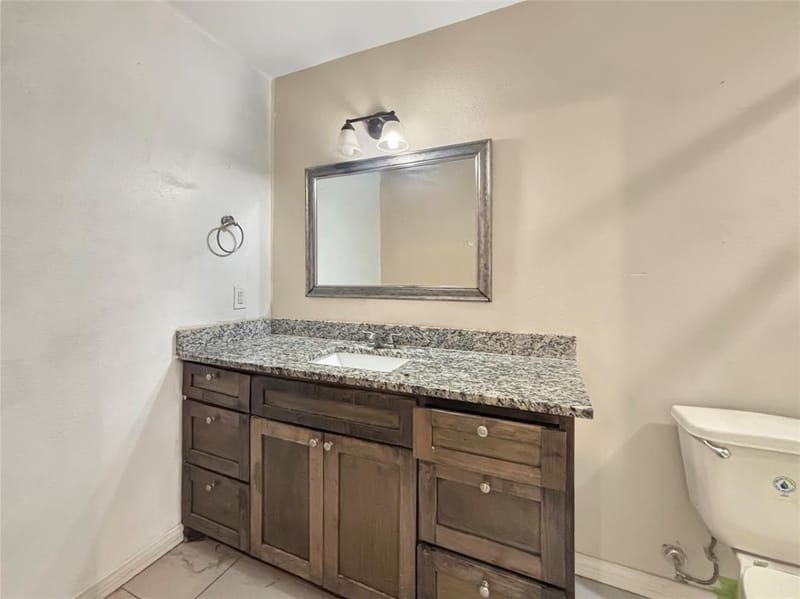 4831 Burnside Avenue, Dallas TX 75216 - Photo 9