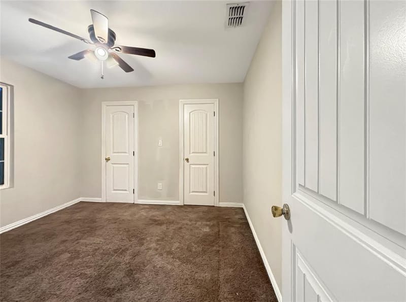 4831 Burnside Avenue, Dallas TX 75216 - Photo 11