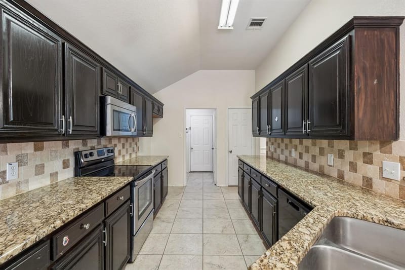 8624 Corral Circle, Fort Worth TX 76244 - Photo 9