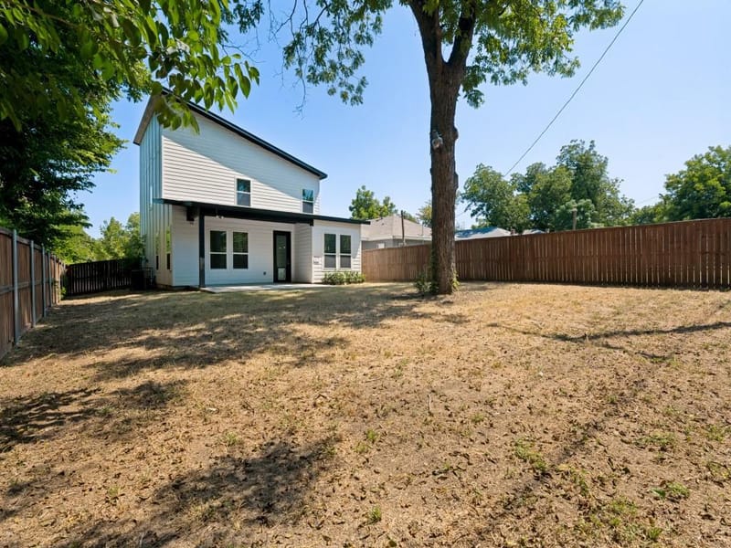 1114 E Woodin Boulevard, Dallas TX 75216 - Photo 23