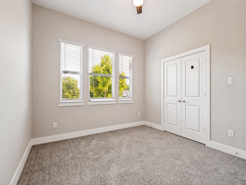 1114 E Woodin Boulevard, Dallas TX 75216 - Photo 17