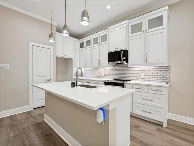 1114 E Woodin Boulevard, Dallas TX 75216 - Photo 9