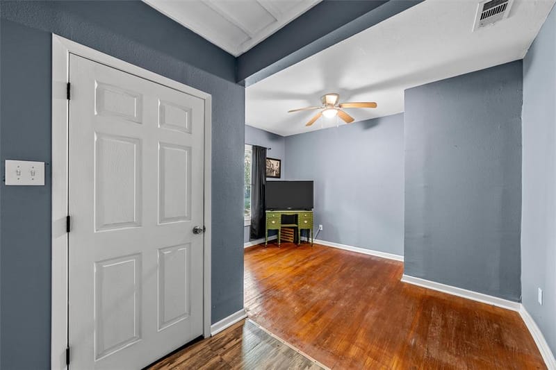 2200 Lyle Avenue, Waco TX 76708 - Photo 9