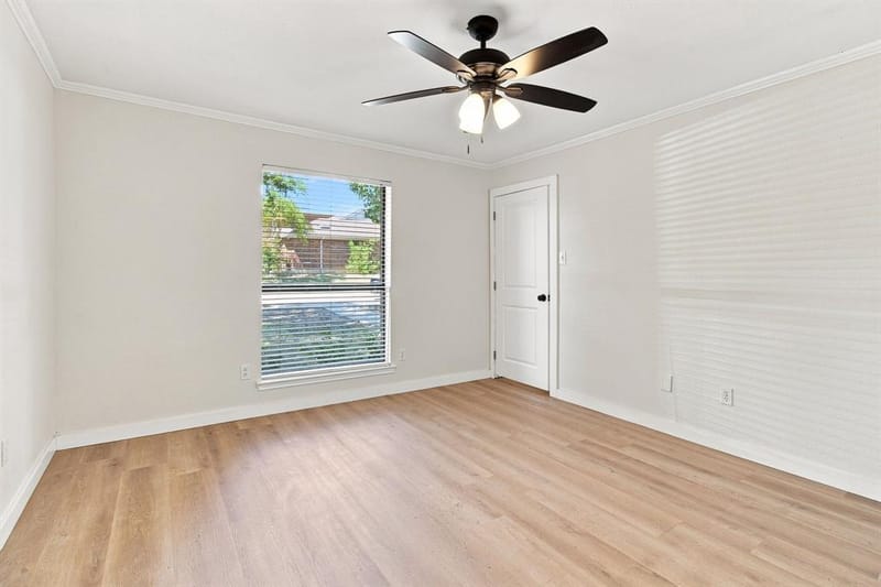 1308 Golden Gate Drive, Carrollton TX 75007 - Photo 16