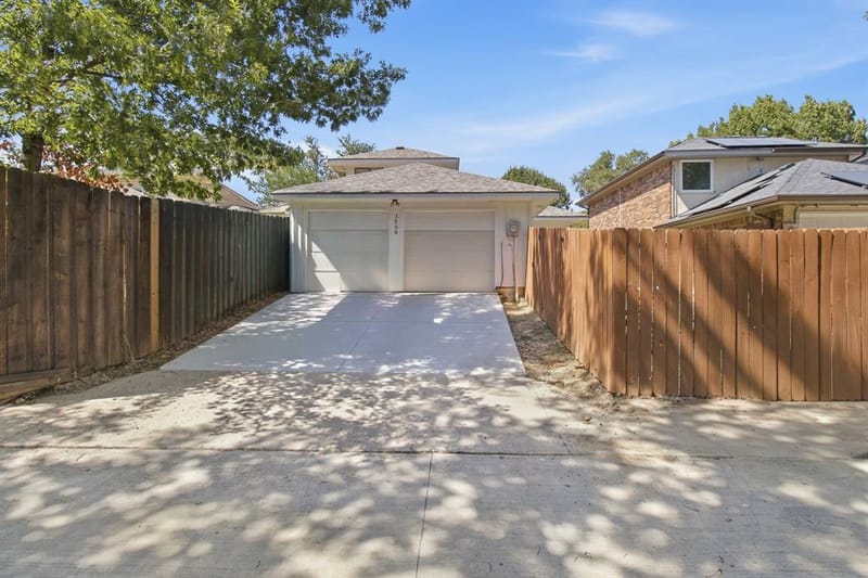 1308 Golden Gate Drive, Carrollton TX 75007 - Photo 28