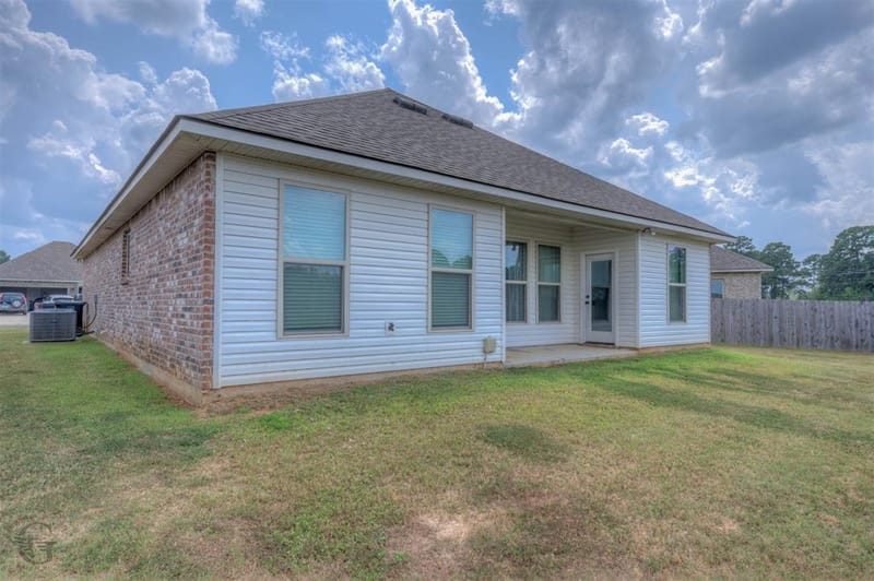 220 Berkshire Place, Haughton LA 71037 - Photo 22