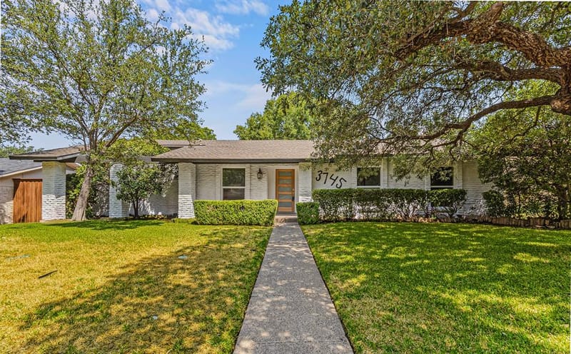 3745 Blue Trace Lane, Farmers Branch TX 75244