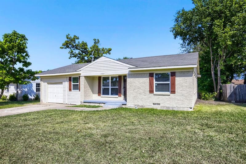 1707 Summit Street, Mesquite TX 75149