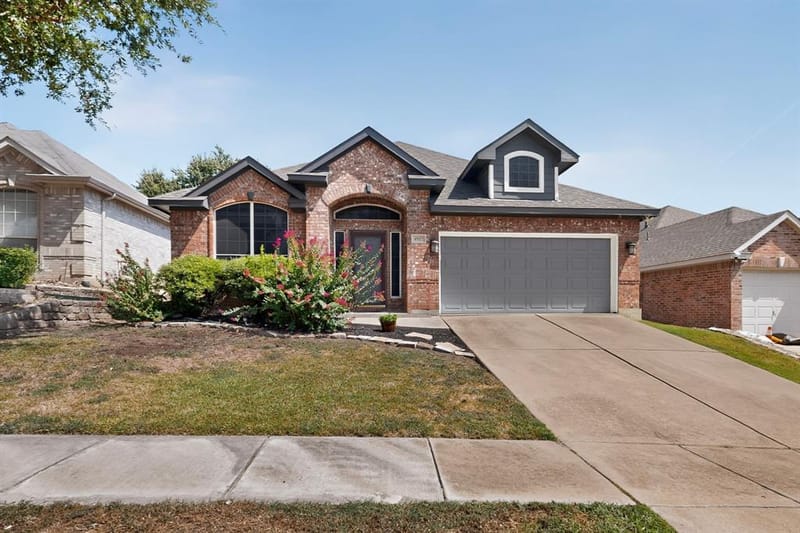 4917 Tulip Lane, Fort Worth TX 76137