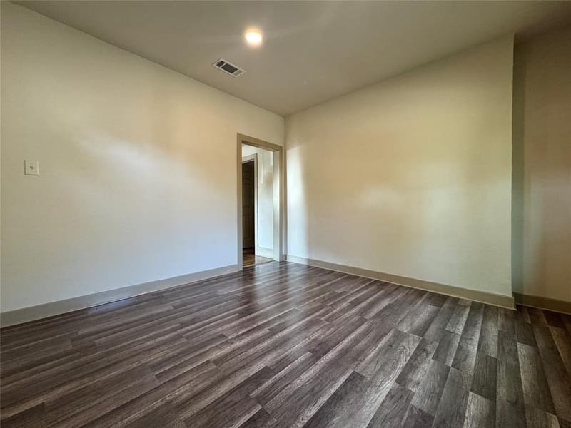 1613 N 15th Street, Waco TX 76707 - Photo 8