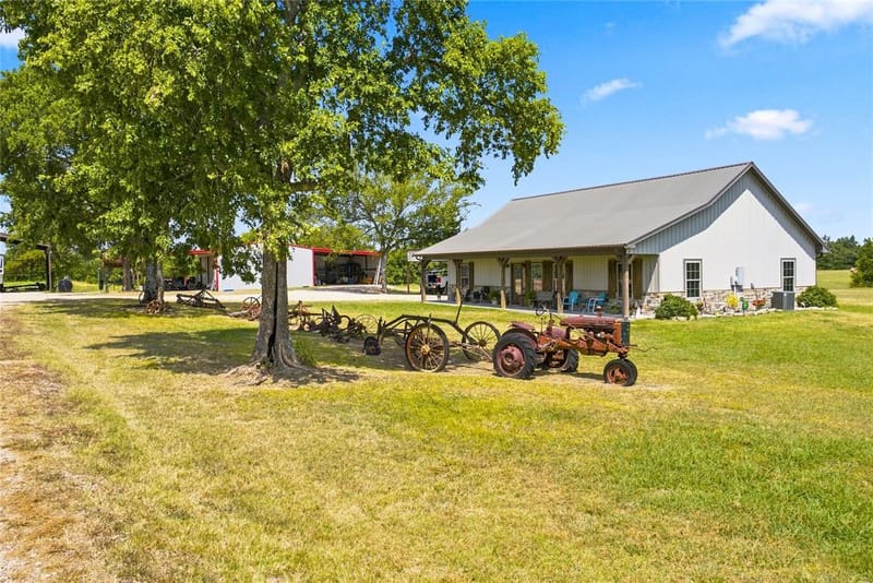 189 County Road 3090, Ben Franklin TX 75415 - Photo 36