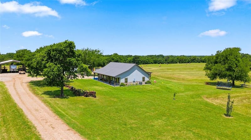 189 County Road 3090, Ben Franklin TX 75415