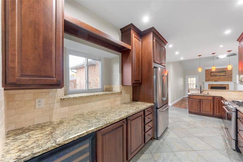 6840 Rochelle Drive, Plano TX 75023 - Photo 9