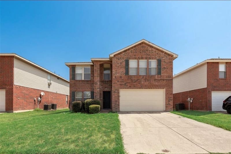 3016 Cesareo Drive, Grand Prairie TX 75052 - Photo 2