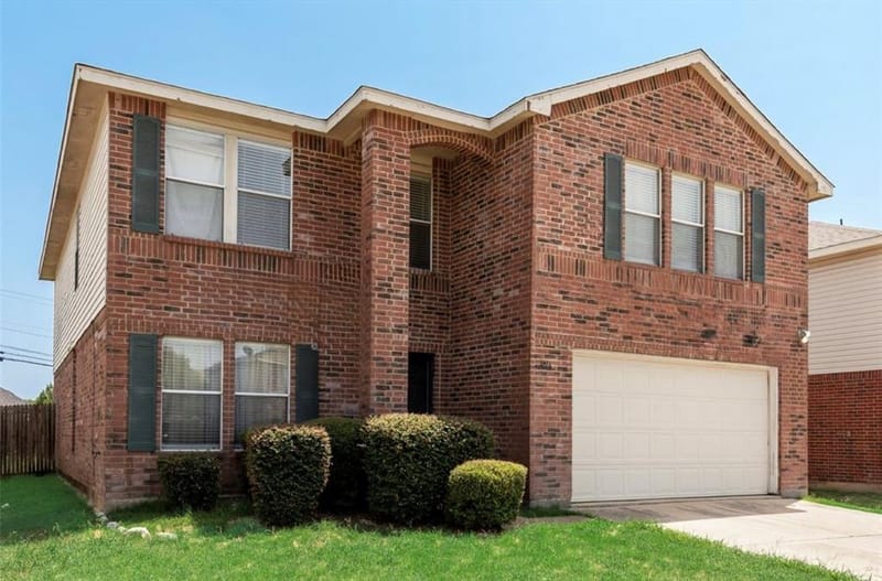 3016 Cesareo Drive, Grand Prairie TX 75052 - Photo 3