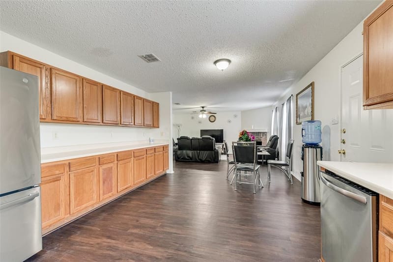 3016 Cesareo Drive, Grand Prairie TX 75052 - Photo 11