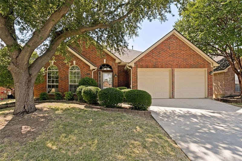 1609 Shadow Crest Drive, Corinth TX 76210