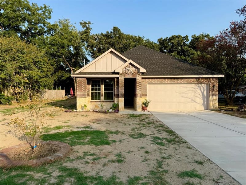 1093 Oak Ridge Drive, Oak Ridge TX 75160