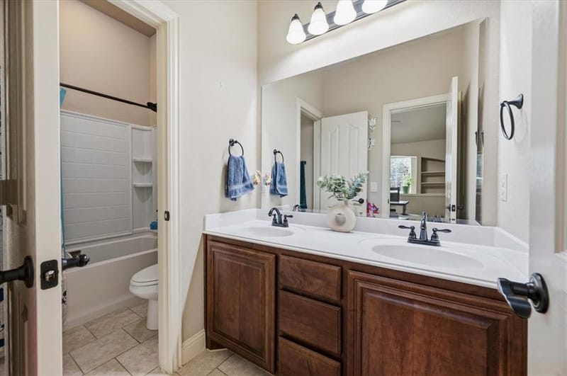 102 Briarstone Drive, Alvarado TX 76009 - Photo 25