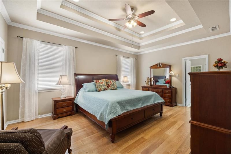 2101 W Emerald Bend Court, Granbury TX 76049 - Photo 23