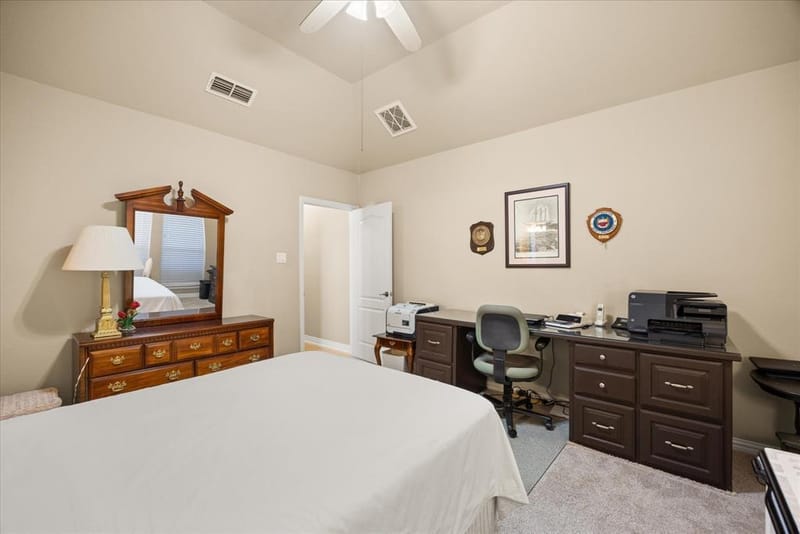 2101 W Emerald Bend Court, Granbury TX 76049 - Photo 13