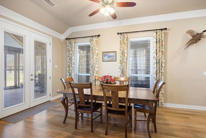 2101 W Emerald Bend Court, Granbury TX 76049 - Photo 20