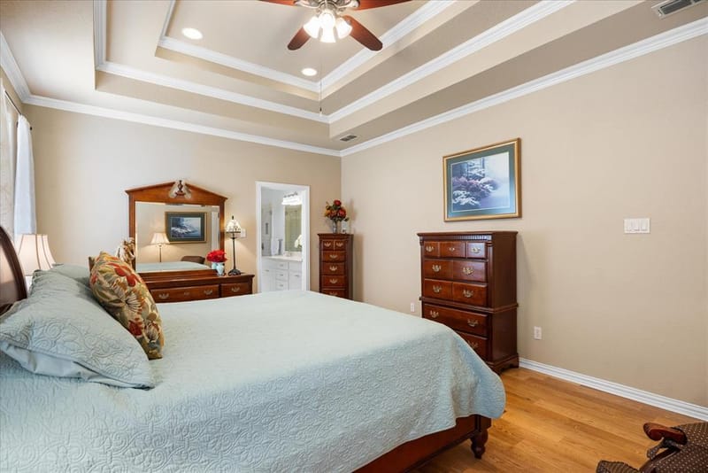 2101 W Emerald Bend Court, Granbury TX 76049 - Photo 24
