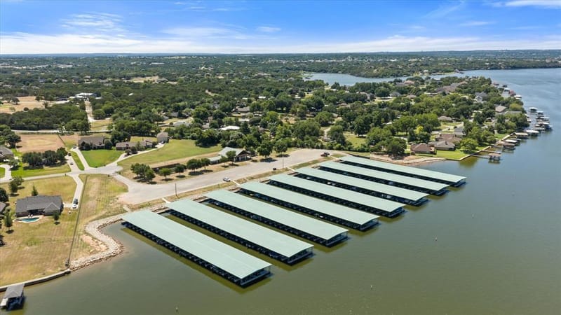 2101 W Emerald Bend Court, Granbury TX 76049 - Photo 38