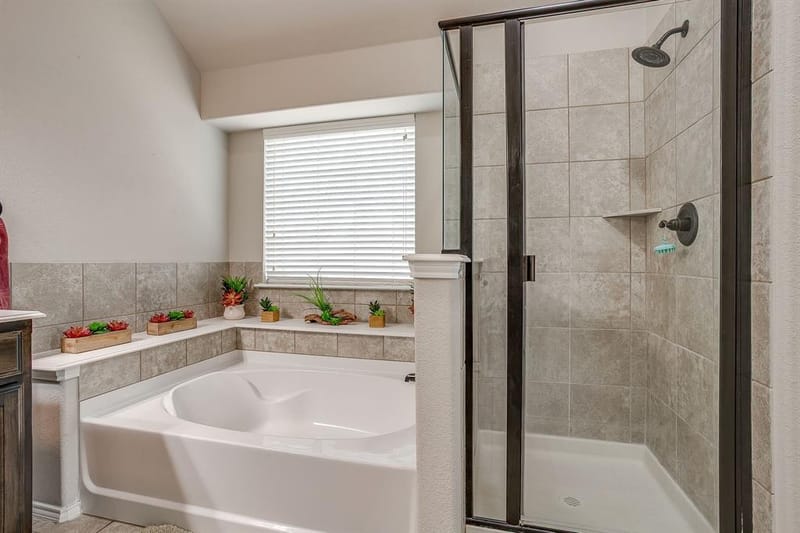11829 Hassop Lane, Burleson TX 76028 - Photo 24