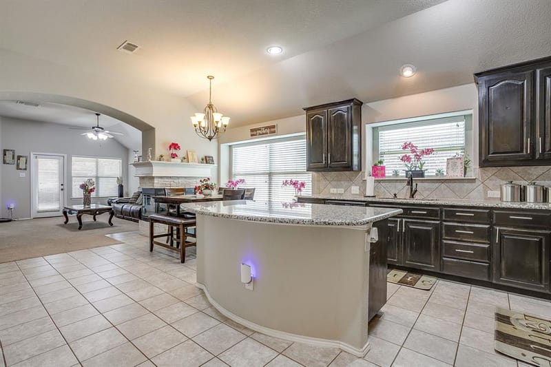 11829 Hassop Lane, Burleson TX 76028 - Photo 15