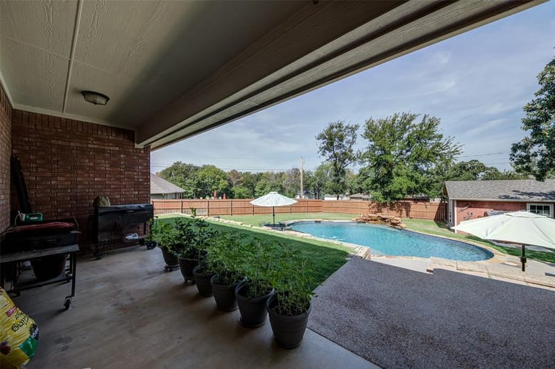 814 Haynie Drive, Runaway Bay TX 76426 - Photo 33