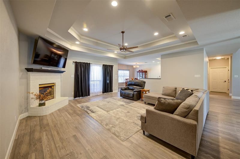 814 Haynie Drive, Runaway Bay TX 76426 - Photo 14