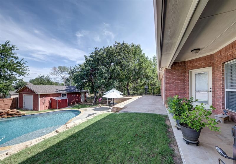 814 Haynie Drive, Runaway Bay TX 76426 - Photo 35
