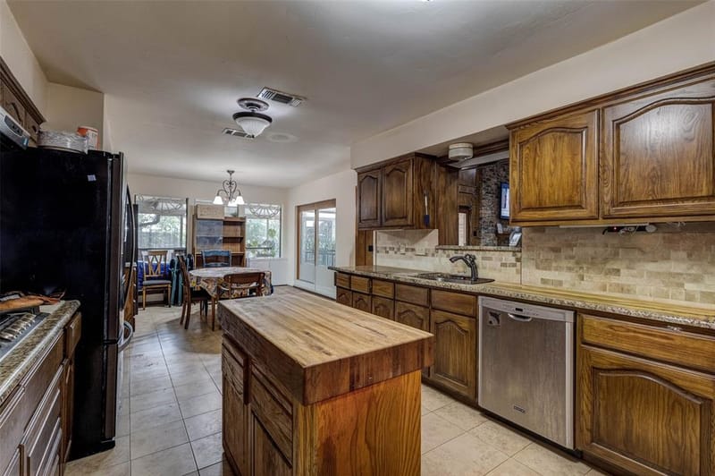 1426 Marlene Place, DeSoto TX 75115 - Photo 6