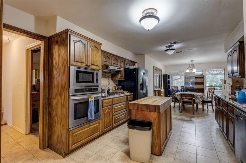 1426 Marlene Place, DeSoto TX 75115 - Photo 3