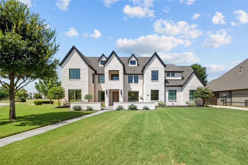 2400 Oak Bend Court, Southlake TX 76092
