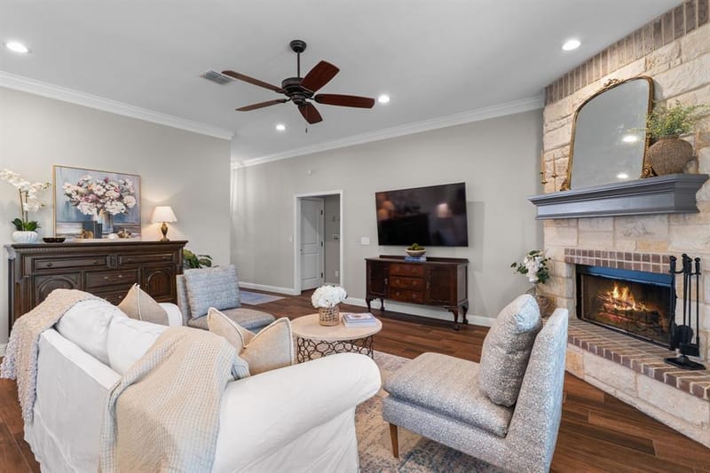 717 Wintergreen Drive, Hewitt TX 76643 - Photo 11