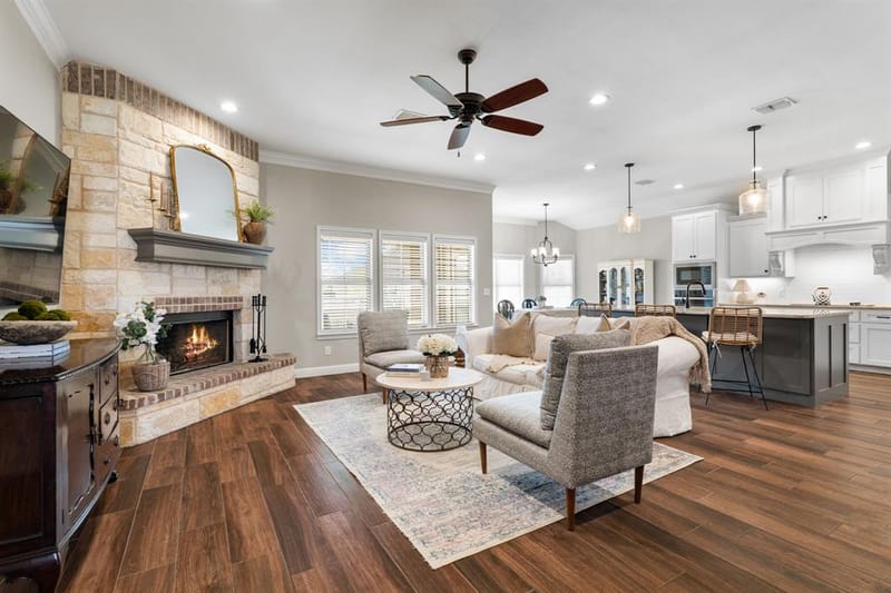717 Wintergreen Drive, Hewitt TX 76643 - Photo 8