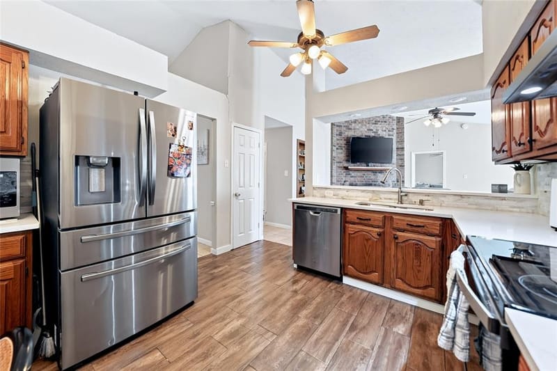 5814 Winell Drive, Garland TX 75043 - Photo 13