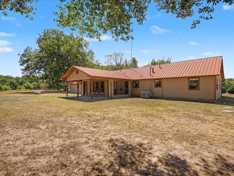 1816 County Road 2040, Ravenna TX 75476 - Photo 31