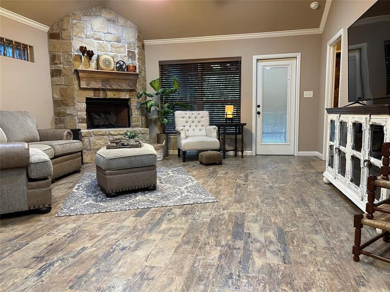 1407 Lauren Lane, Granbury TX 76048 - Photo 6