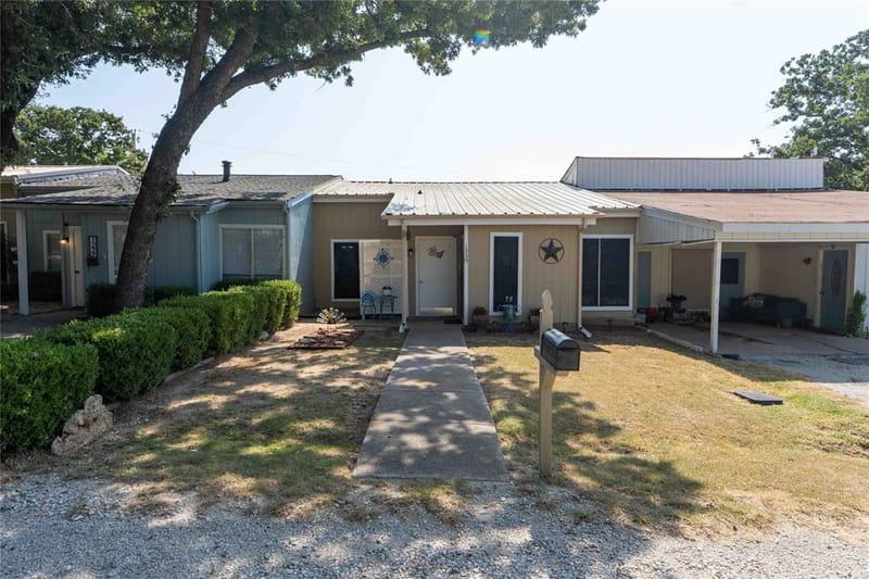 1229 Elm Court, Runaway Bay TX 76426 - Photo 2